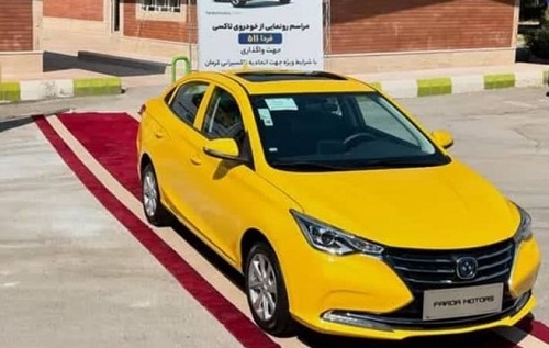 ورود خودروی جک جی ۴ و سواری اتومات  B511 به ناوگان تاکسیرانی سیرجان