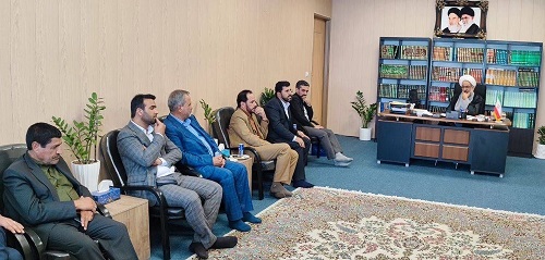 امام جمعه سیرجان: شهرستان سیرجان نیازمند معرفی مشاهیر فرهنگی خود است