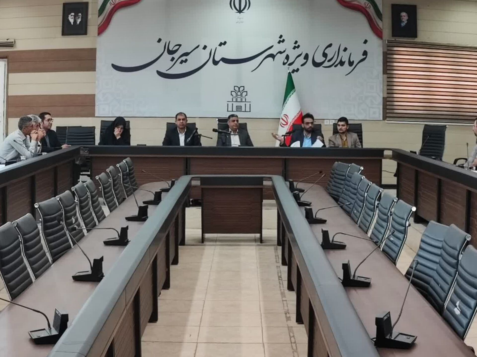 برگزاری کمیسیون کارگری شهرستان سیرجان با محوریت بررسی مشکلات کارکنان واحدهای کارگری
